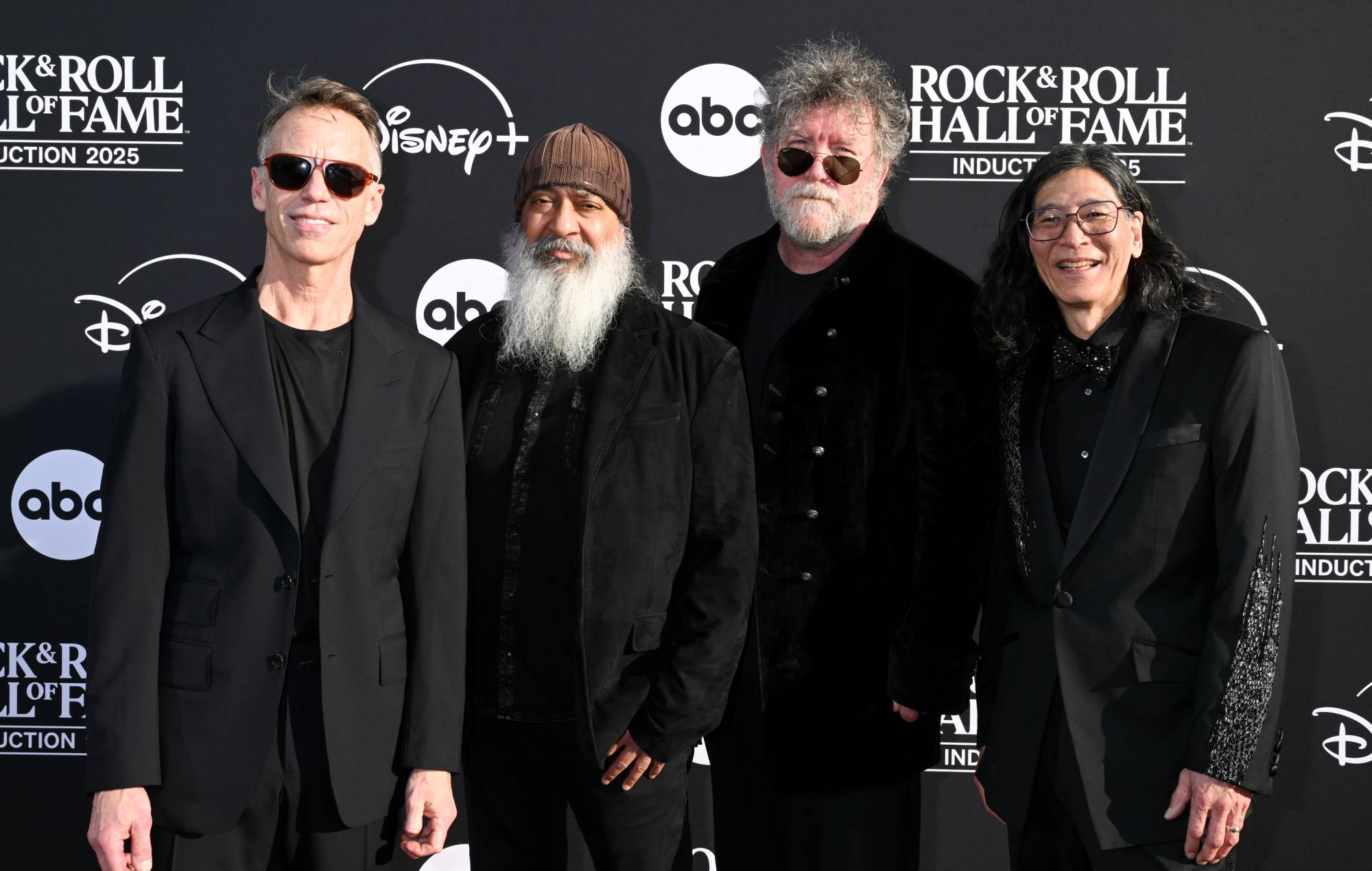 Soundgarden은 Chris Cornell과 함께 마지막 앨범을 마무리하는 데 "거의 가까워졌습니다"