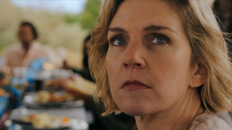 Pluribus는 두 가지 고전 SF 비유를 정말 예상치 못한 것으로 리믹스합니다