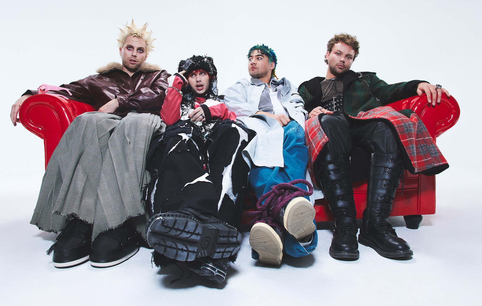 5 Seconds Of Summer: “우리가 스스로를 보이밴드라고 부른다면 그것으로 우리를 해칠 수는 없습니다.”