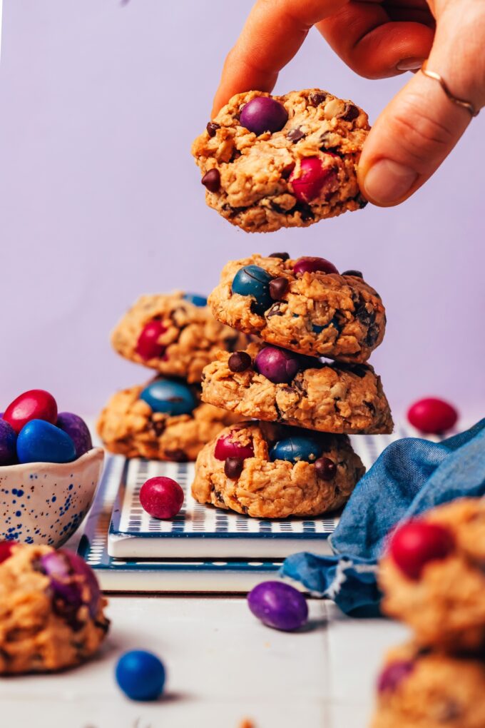 간편한 글루텐 프리 몬스터 쿠키(비건, 밀가루 없음!)