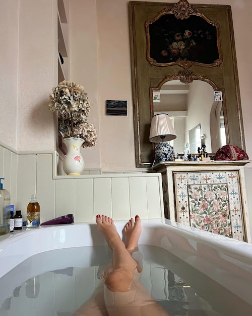 프랑스 일요일의 정신 상태는 여가, 편안함, 단순한 즐거움에 관한 것입니다