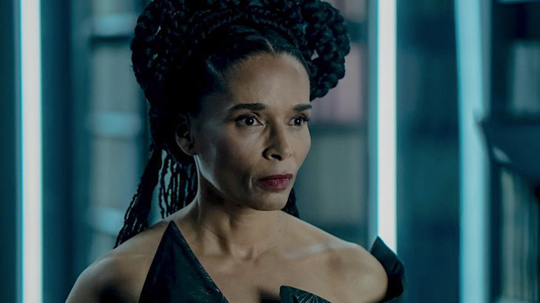 당신이 생각하는 것보다 더 중요할 수 있는 Sneaky Foundation 시즌 3 라인