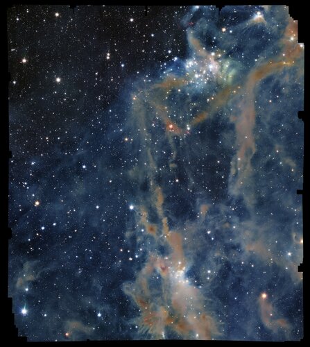 유클리드는 어두운 구름의 먼지 덮인 베일을 통해 들여다본다