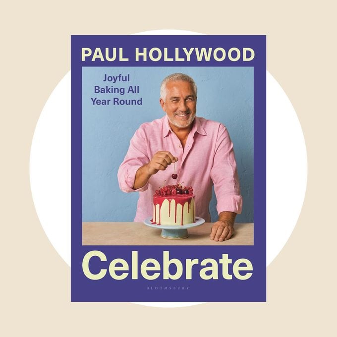 Paul Hollywood의 새 요리책이 출시되었습니다. 연휴를 맞아 요리책을 준비 중입니다