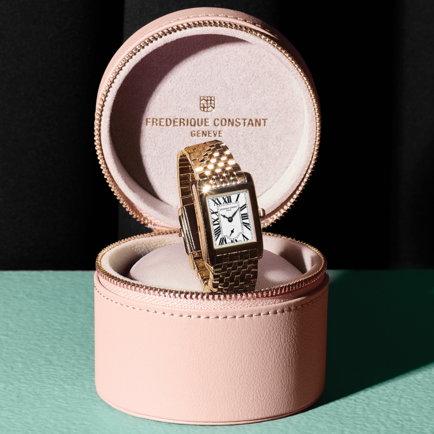 이번 휴가철에 선물할 최고의 주얼리