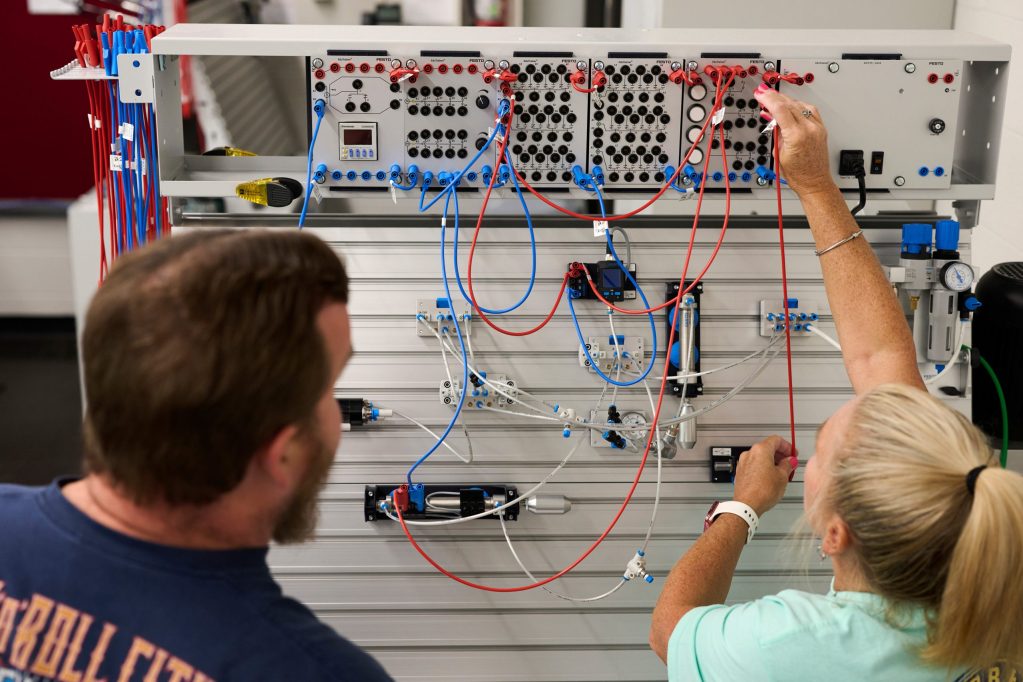 의견: Workforce Pell은 학생들이 장기적으로