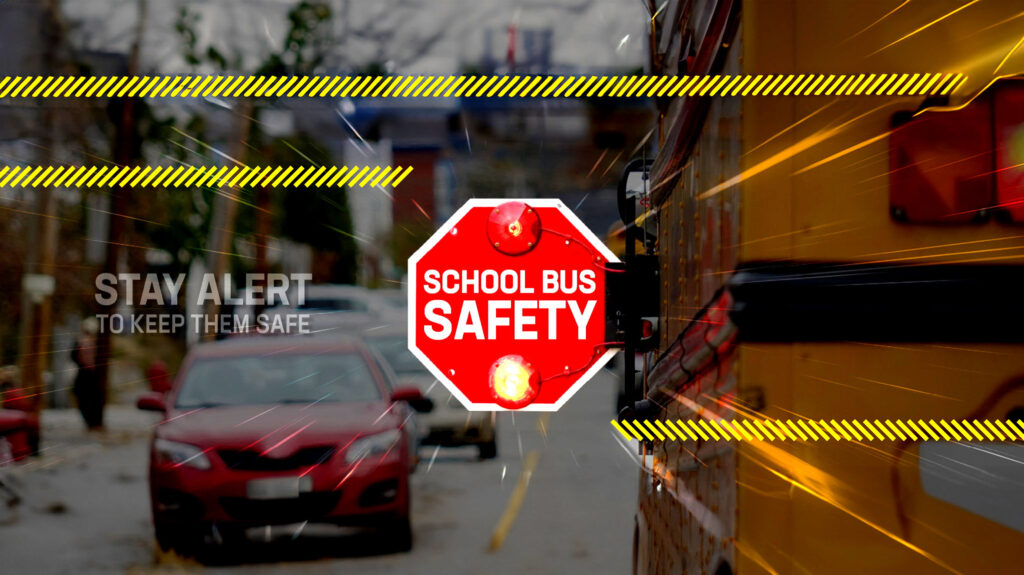 경찰은 휴스턴에서 스쿨버스를 추적하다가 충격적인 사실을 발견했습니다