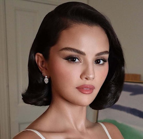 가을에 딱 어울리는 셀레나 고메즈의 "매운 사과 사이다" 네일