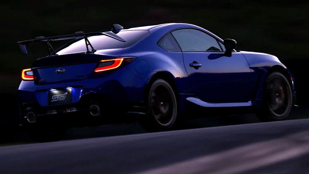Racecar 업그레이드로 새로운 Subaru BRZ Type RA 출시