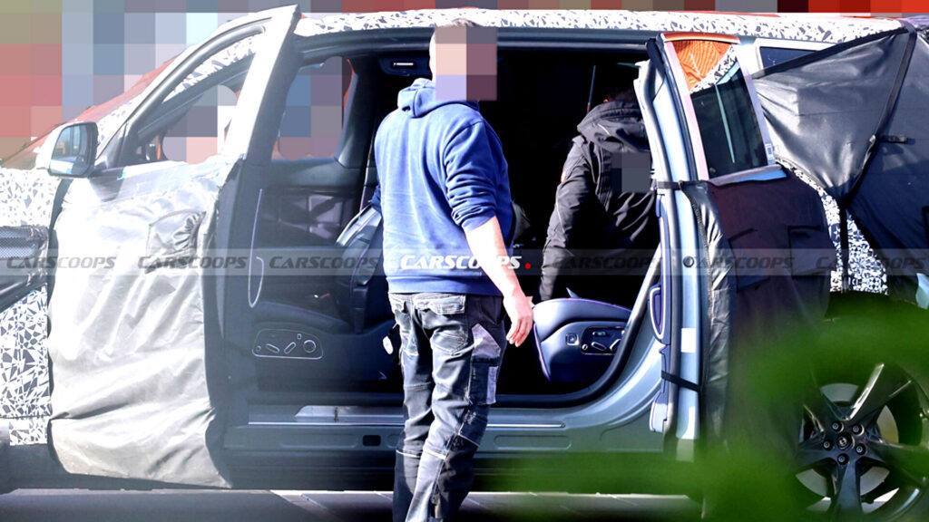 신형 제네시스 GV90 스윙, 거대한 롤스로이스 스타일 코치 도어 공개