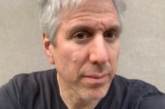 메탈리카는 작곡가 로열티를 위해 싸울 이 창립자에게 베팅하고 있습니다. 그가 이길 수 있을까요?