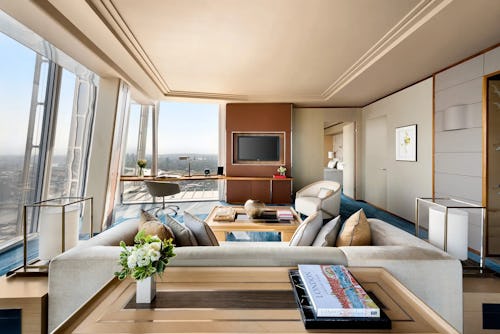 런던의 샹그릴라 더 샤드 호텔이 영국에서 가장 세련된 휴가를 선사합니다