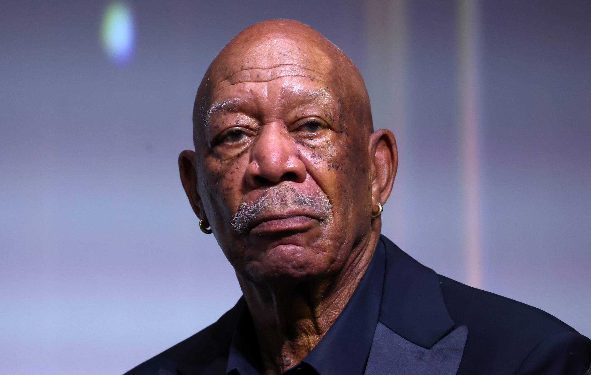 Morgan Freeman, AI 모방에 대해 법적 조치: “당신은 나를 강탈하고 있습니다”